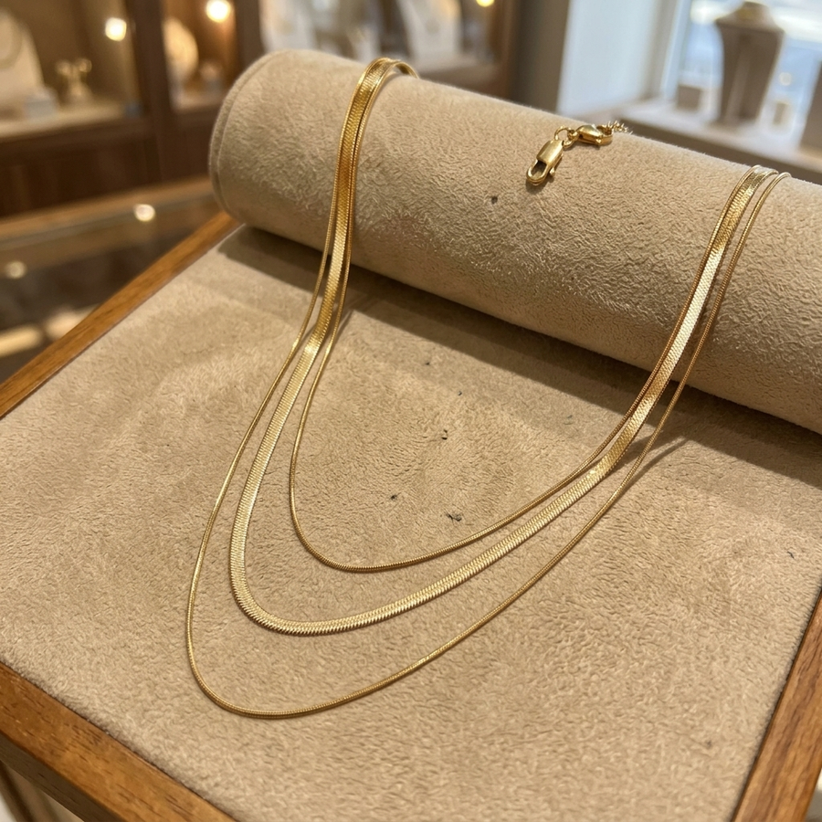 Gelaagde ketting met drie lagen in goudkleur, elegante halsketting voor dames, mooi bij elke outfit | Covesville