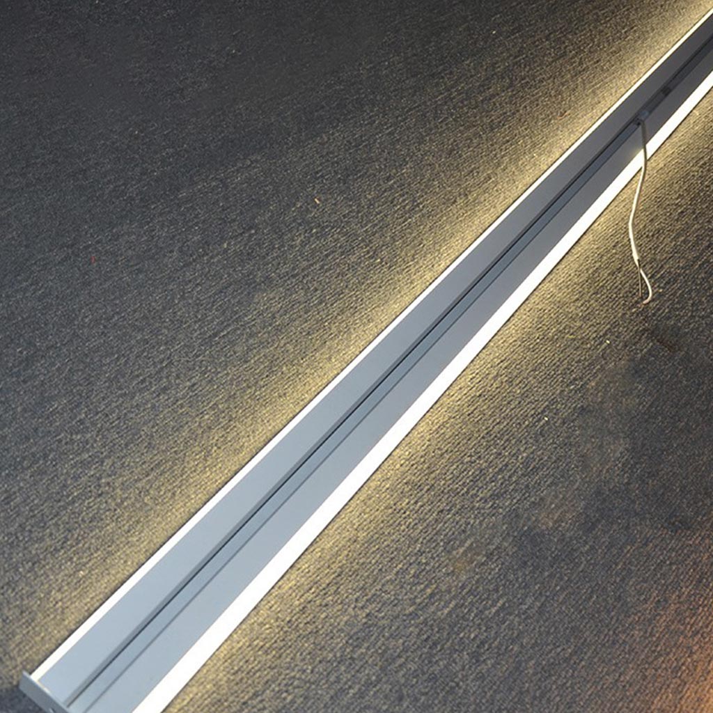 Lineaire wandlamp van aluminium, dimbare LED lichtbalk voor slaapkamer en woonkamer in zwart of wit, 60 tot 200 cm | Covesville