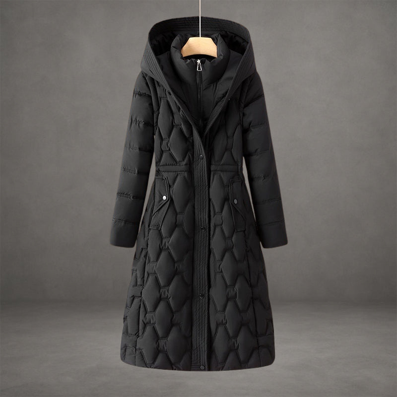 Lange donsjas dames met capuchon, winterjas in rood, wit, bruin of zwart, verkrijgbaar in maat M tot en met XXL | Covesville