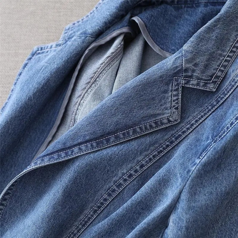 Denim blazer voor dames met reverskraag, één knoop en getailleerde pasvorm, spijkerblazer met zakken in blauw | Covesville