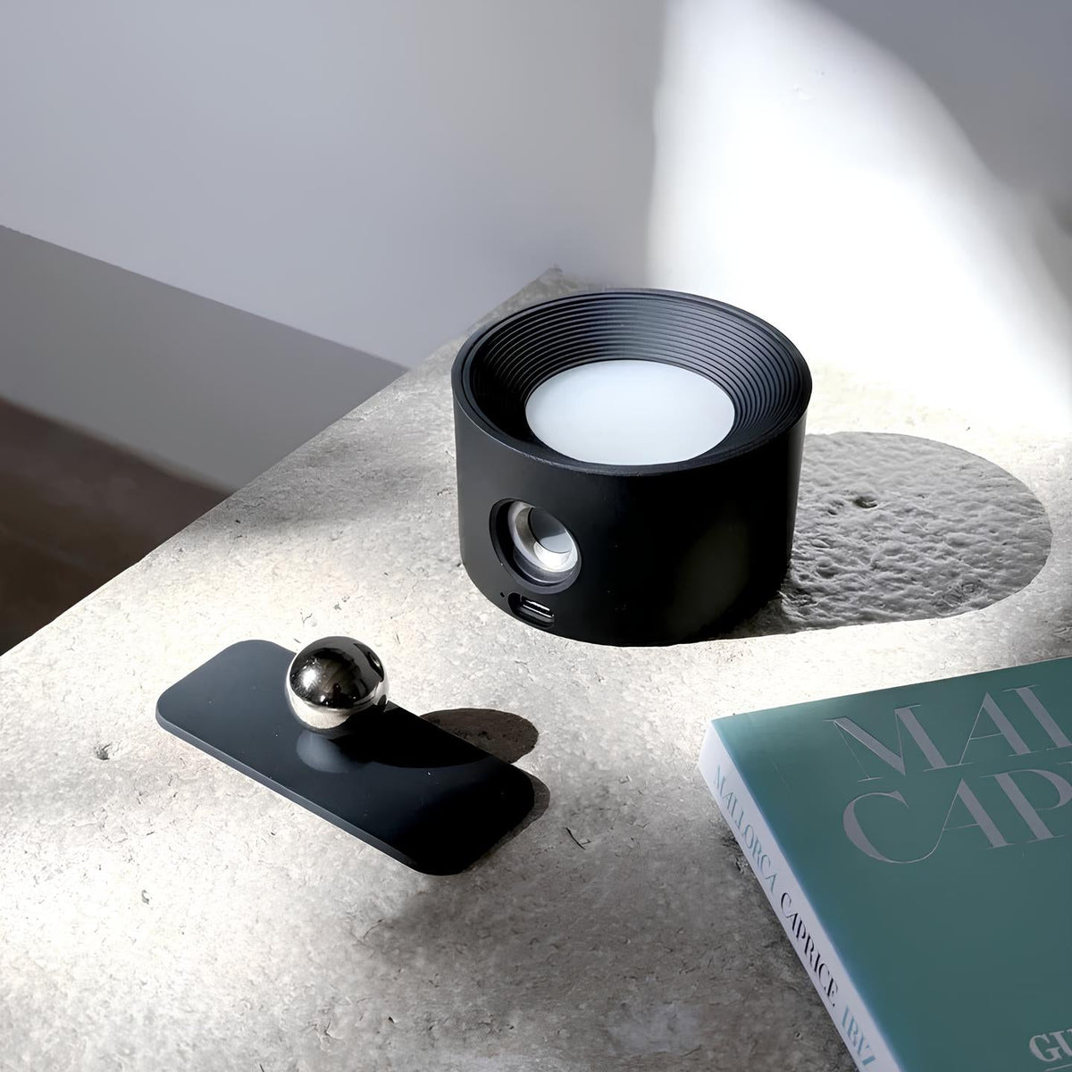 Draadloze wandlamp, oplaadbare wandlamp met draaibare lampkop, dimbaar in drie standen en magnetisch te bevestigen | Covesville